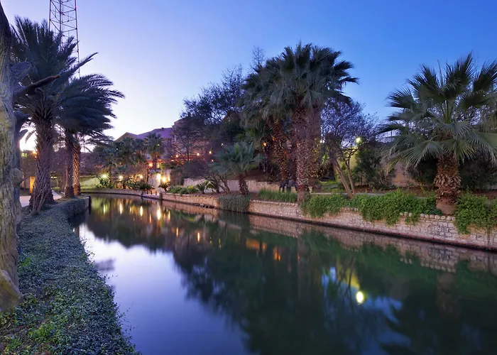 Hotel Indigo San Antonio Riverwalk By Ihg
